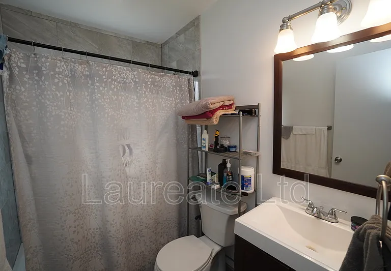 4580 S Fox St — Photo 6