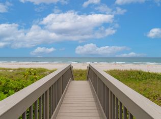 951 Sweetwater Ln, Boca Raton, FL 33431