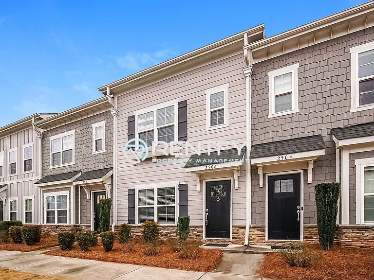 2506 Gallery Dr — Photo 2