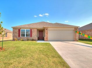 1829 W Antler Way, Mustang, OK 73064