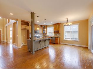 802 N Heron Dr, Ridgefield, WA 98642