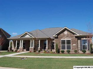 37 Wax Ln, Huntsville, AL 35824