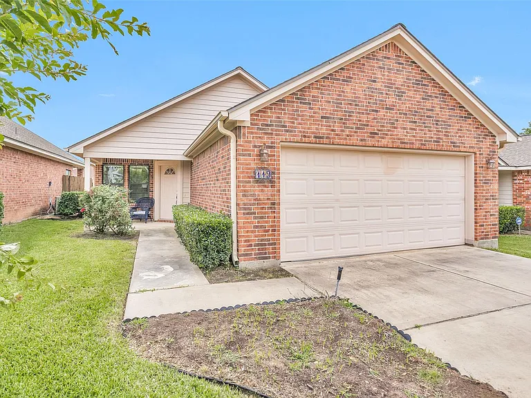 119 Golfview Dr — Photo 3