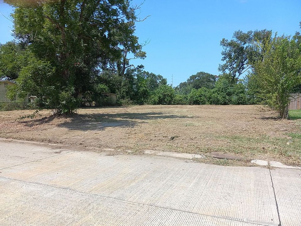 2nd image of 1917 Augusta St