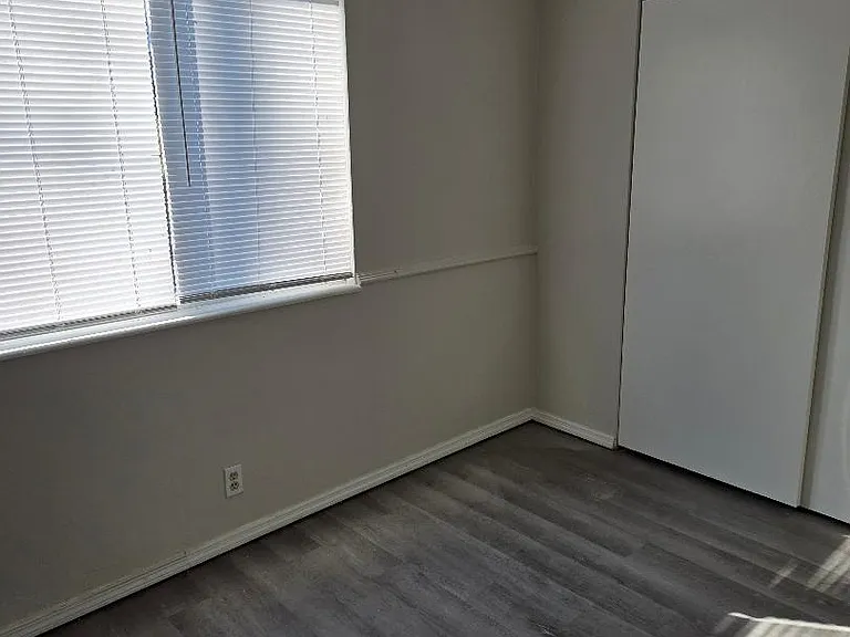 3041 Telegraph Rd — Photo 6