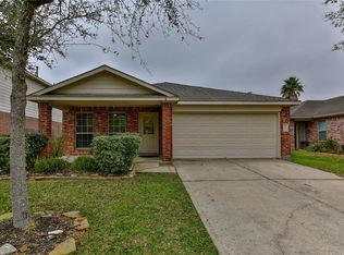 2910 Silver Shore Ln, Dickinson, TX 77539