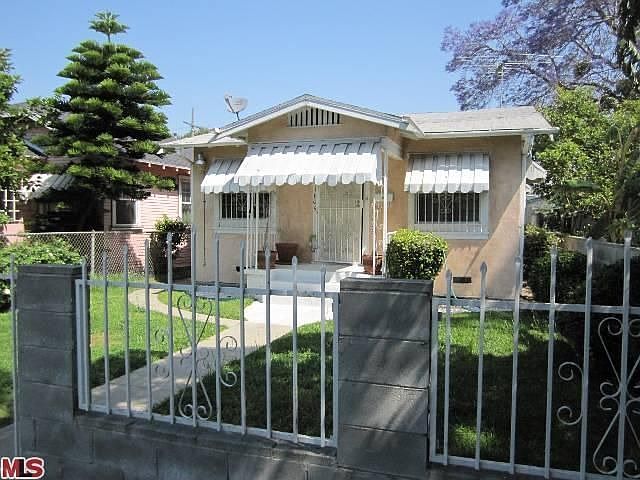 1st image of 1605 W 60th St