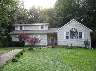 11404 Gore Rd, Utica, KY 42376