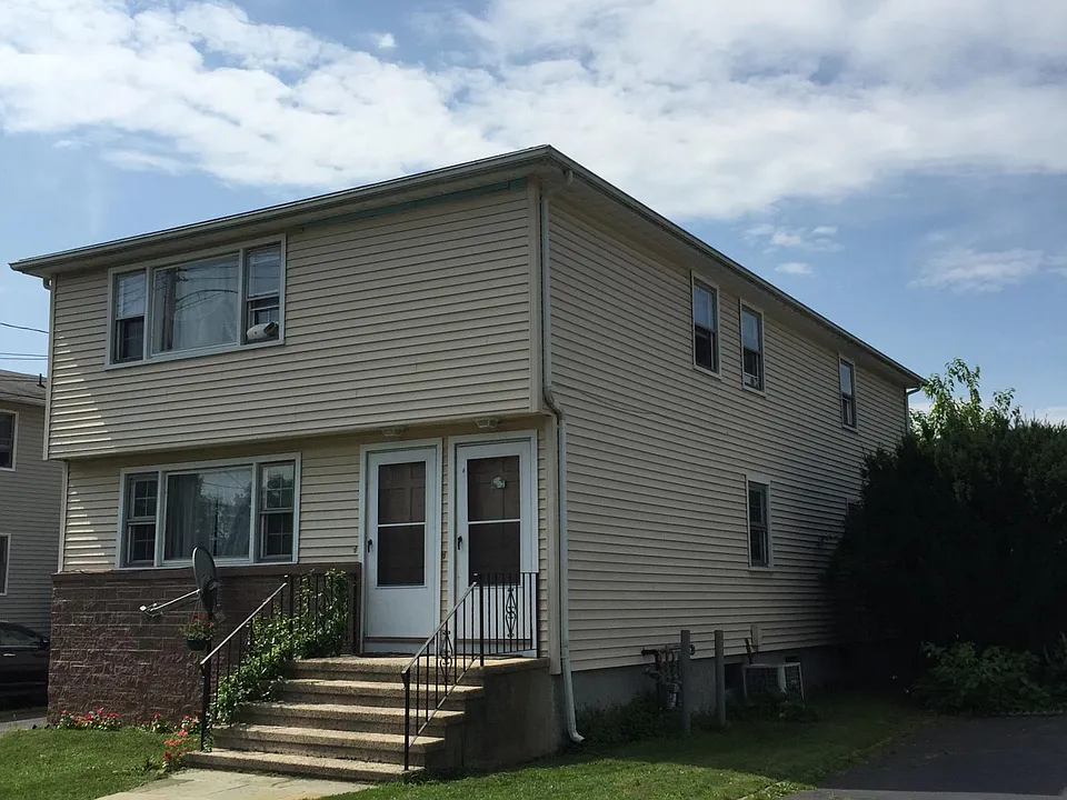 27 Manila Ave #2