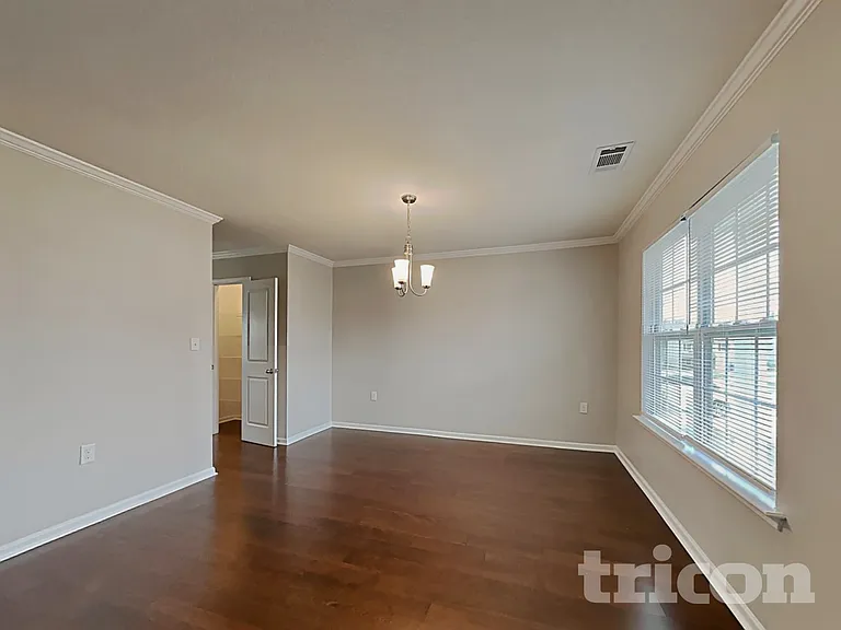 6931 Savannah Springs Dr — Photo 5