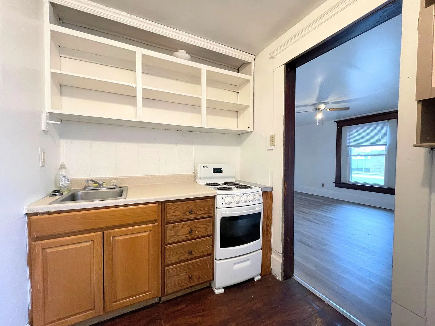110 W 5th Ave — Photo 3