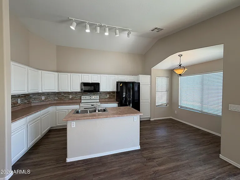17260 W Navajo St — Photo 8