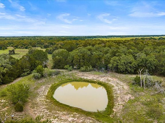 3rd image of W Old Lockhart Rd