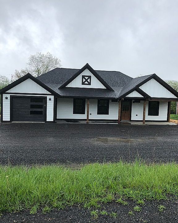 1st image of 222 Eaglehurst Dr