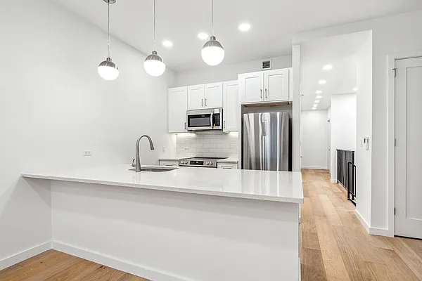 Rented by Freestone Property Group | media 16