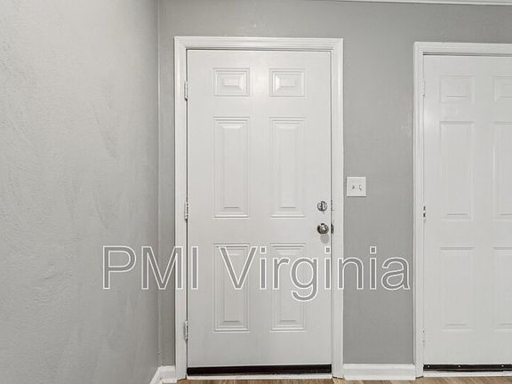 4th image of 723 Washington Ave