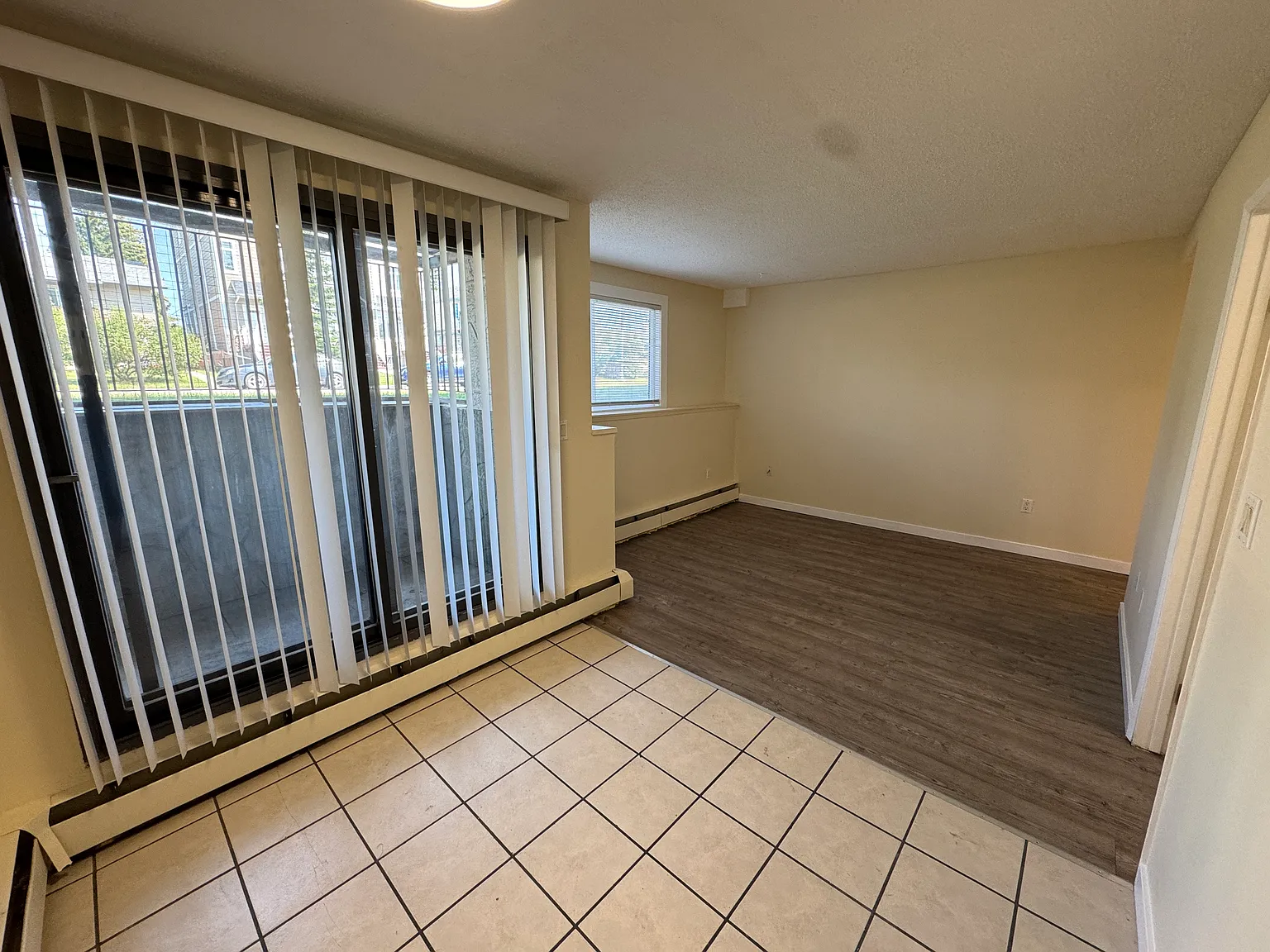 Clean 1 Bedroom Condo (RP023) — Photo 4