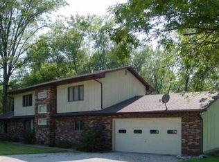 487 N Howard St, Du Quoin, IL 62832