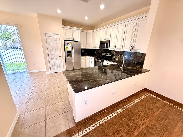 11652 Declaration Dr — Photo 11