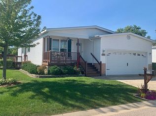 3355 Evergreen Ln, Park City, IL 60085