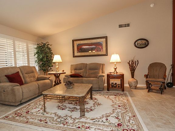 5th image of 5180 S Tanglewood Dr
