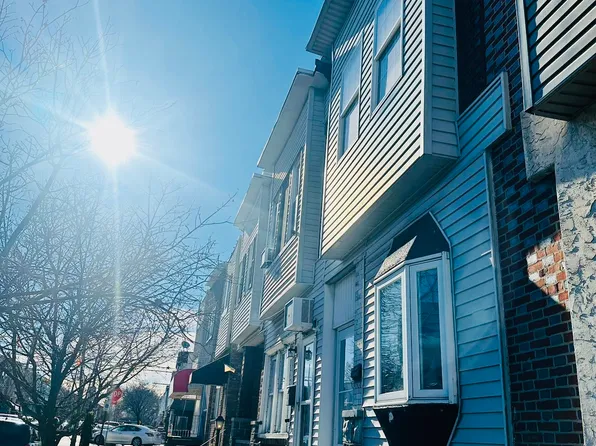 2428 S 3rd St, Philadelphia, PA 19148