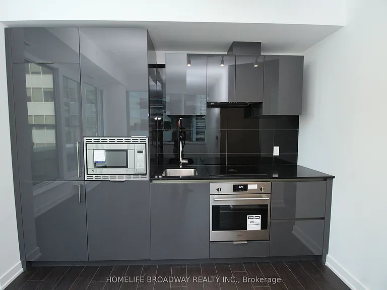 238 Simcoe St #1204 — Photo 5