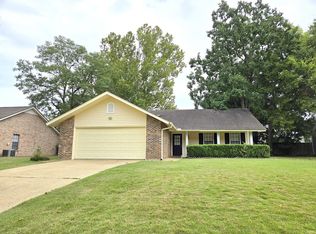 708 Old Creek Rd, Prattville, AL 36066