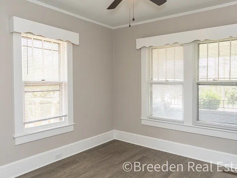 408 E Concord St — Photo 13