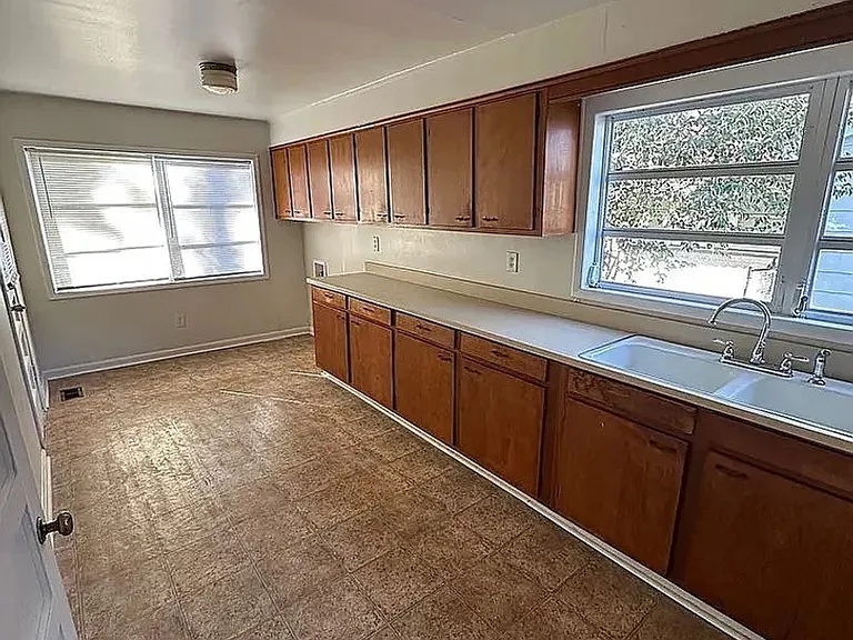 4250 Adams St — Photo 8