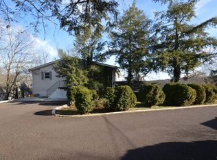150 2nd St, Schwenksville, PA 19473