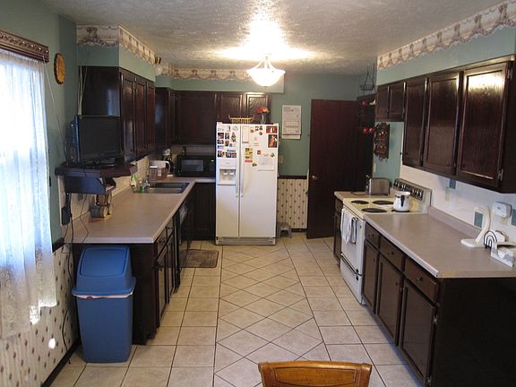 2nd image of 3200 N 56th St
