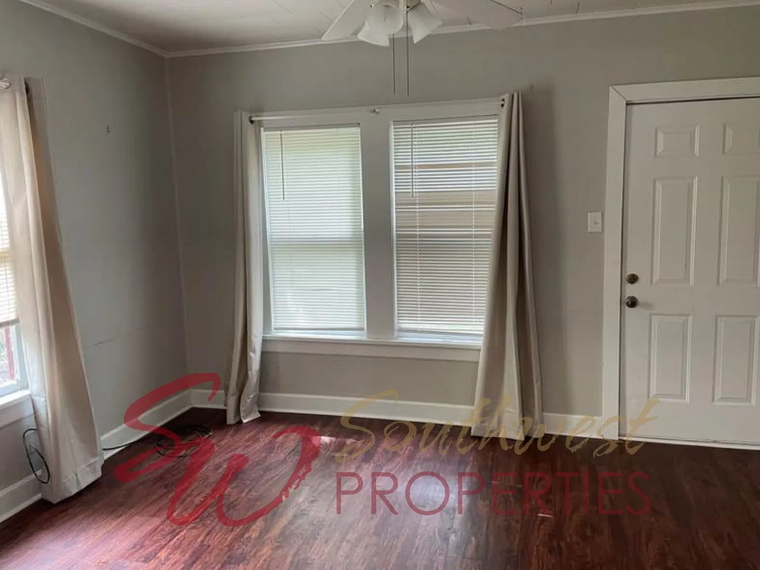 2 bed, 1.0 bath, 864 sqft, $1,500 — Photo 3