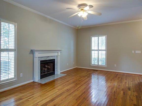 3rd image of 600 Independence Dr E