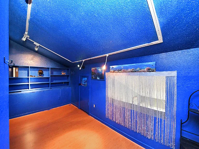 7877 Kendalia Dr — Photo 31