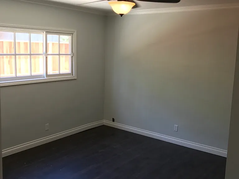 4246 Camellia Ave — Photo 3