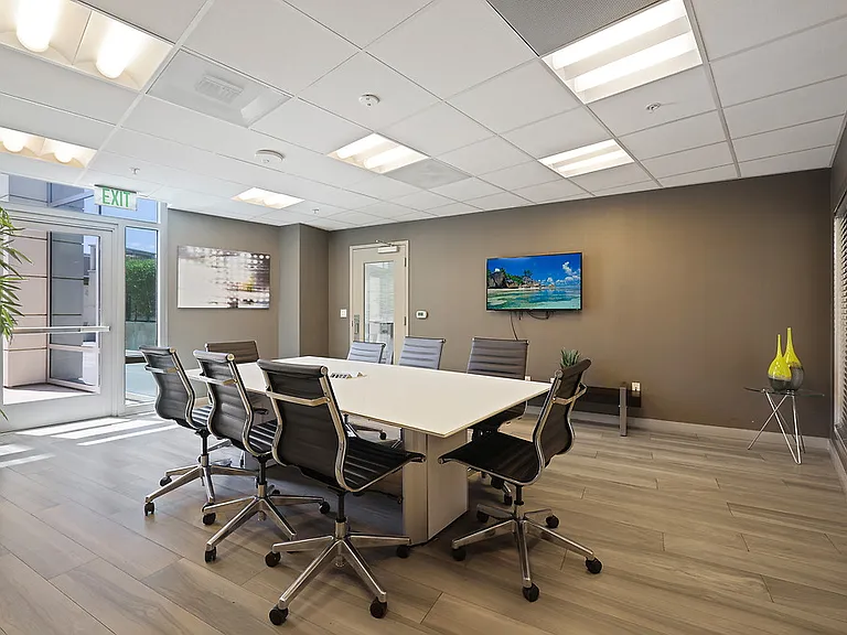 360 Residences — Photo 44