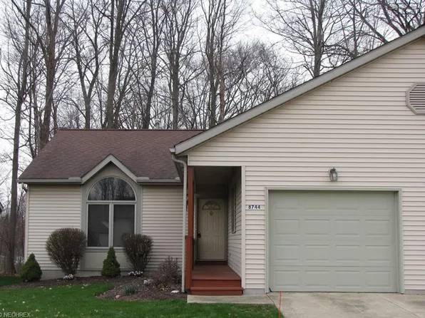 8744 Northstar Cir, Seville, OH 44273