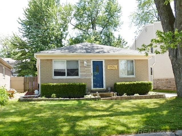 1st image of 22476 Milner St