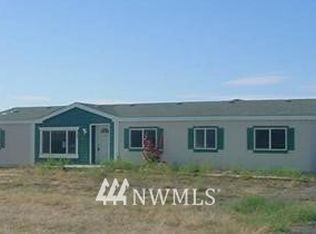 724 Lakeside Way N, Mattawa, WA 99349