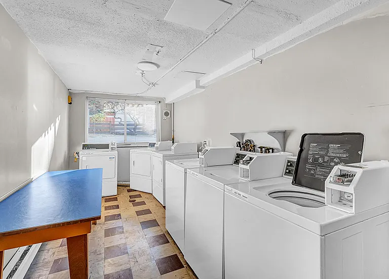 2320 Woodland Dr #7-301 — Photo 3