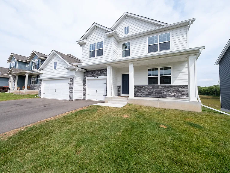 10704 Bent Pine Ln — Photo 2