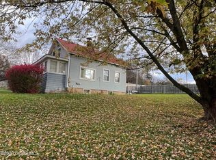 2 Lonergan Ln, Ticonderoga, NY 12883