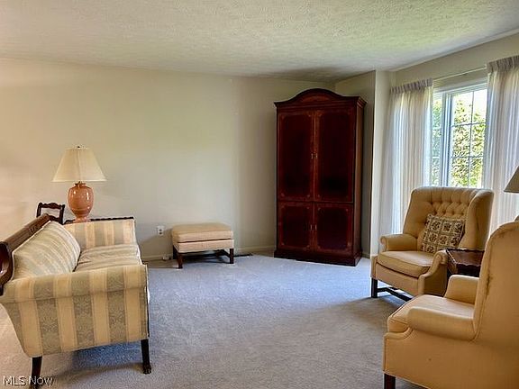 3rd image of 10556 Scottsdale Dr