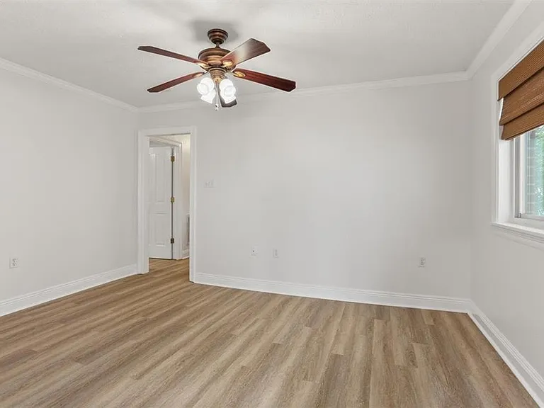 6130 Orleans Ave — Photo 2