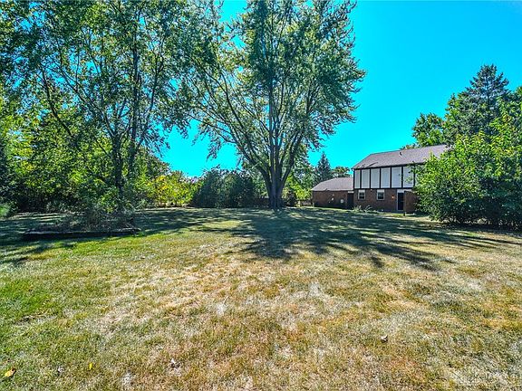 2nd image of 9064 Normandy Ln