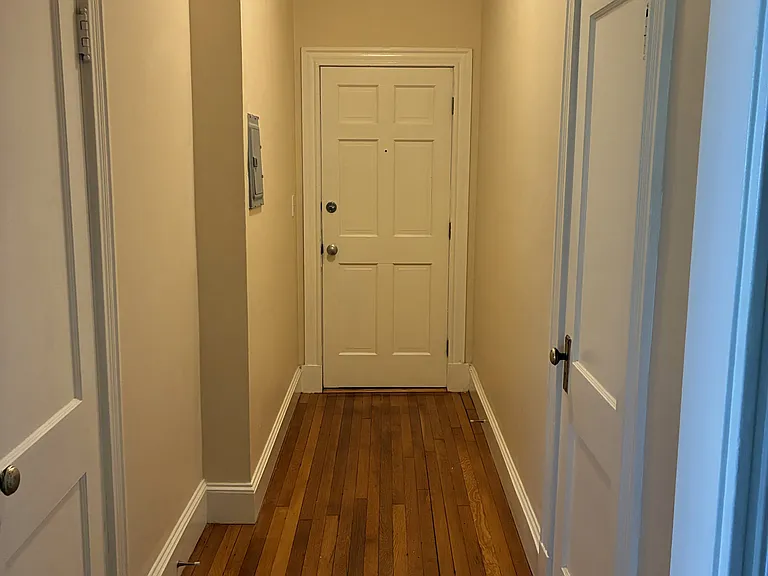32 Park Vale Ave #3 — Photo 5