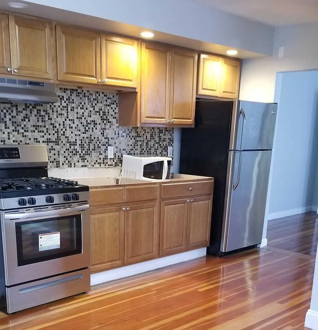 3 bed, $2,900 — Photo 3