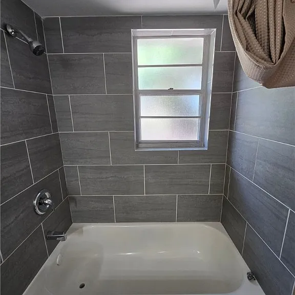 702 SE 47th St #2 — Photo 13
