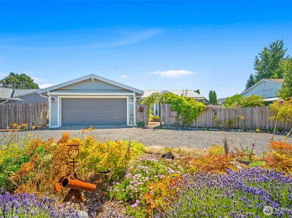 8142 Cowichan Road, Blaine, WA 98230